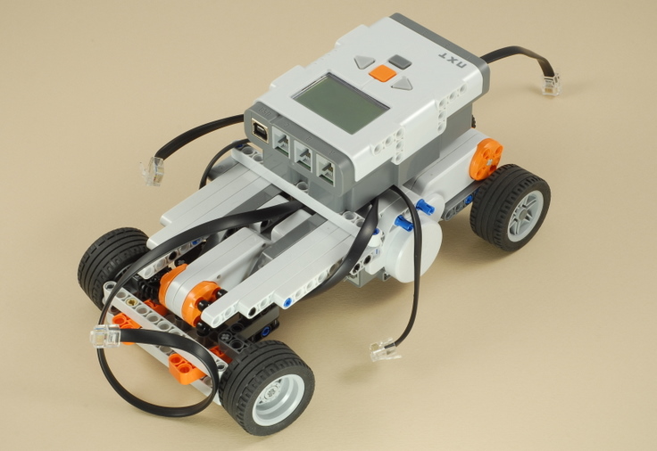 Project nxt robot designs race cars